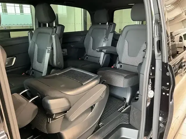 Mercedes-Benz V 250