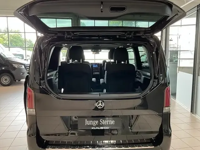 Mercedes-Benz V 250
