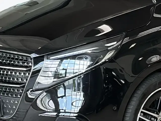 Mercedes-Benz V 250