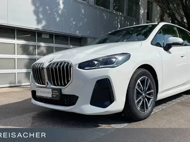 BMW 220