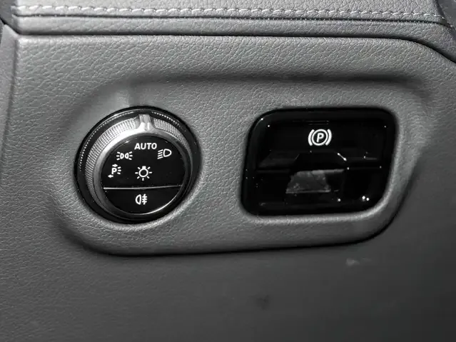 Mercedes-Benz EQE 300