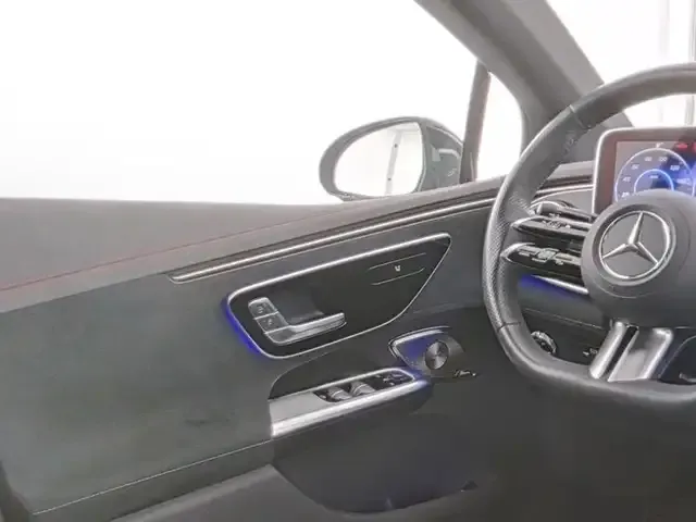 Mercedes-Benz EQE 300