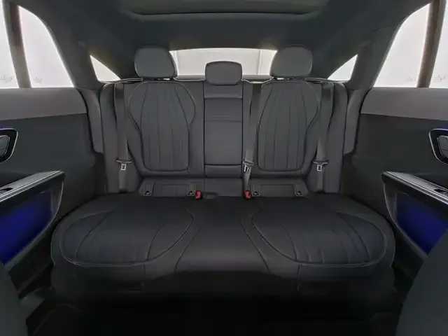 Mercedes-Benz EQE 300