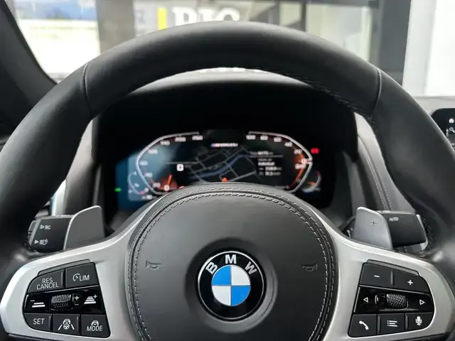 BMW M850