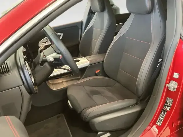 Mercedes-Benz CLA 350