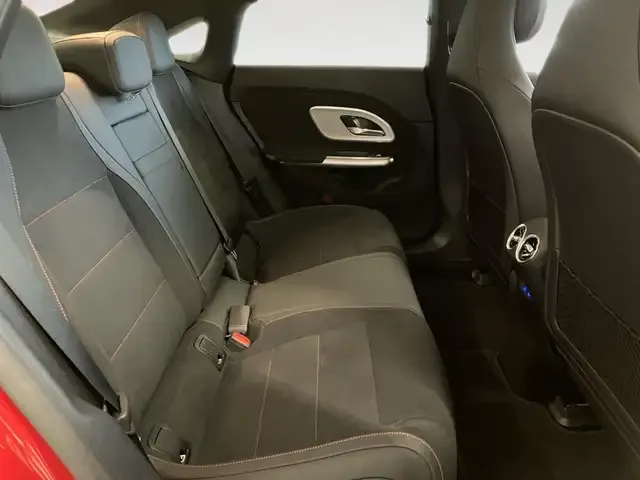 Mercedes-Benz CLA 350