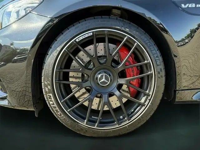 Mercedes-Benz C 63 AMG