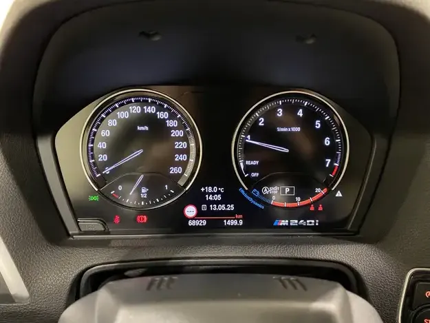BMW 240