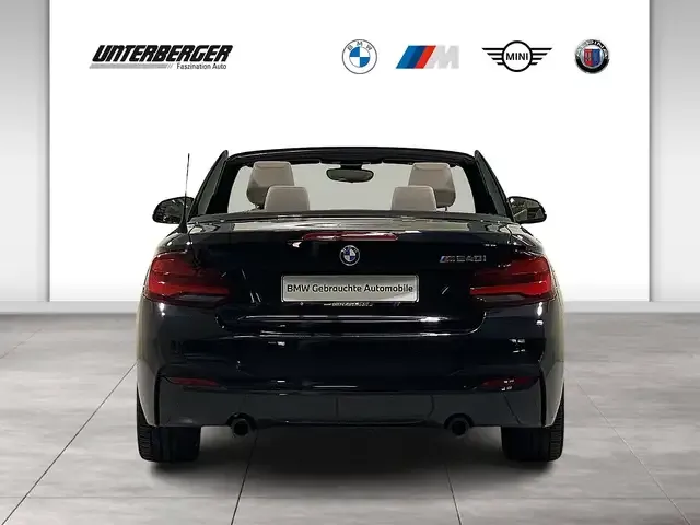 BMW 240