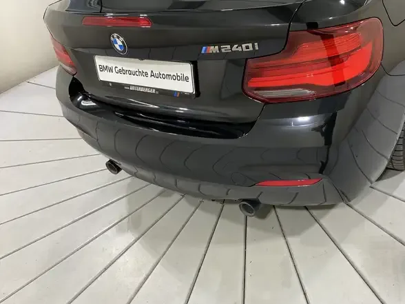 BMW 240