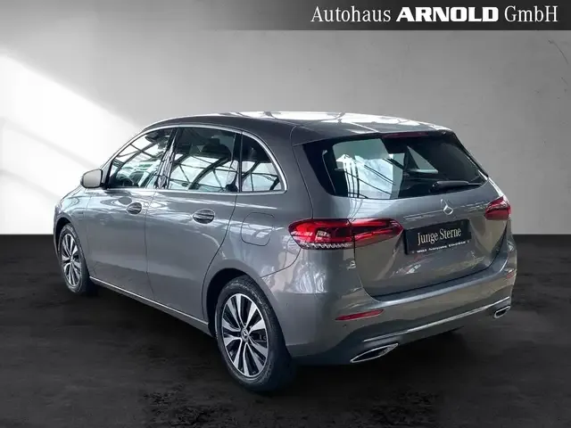 Mercedes-Benz B 250