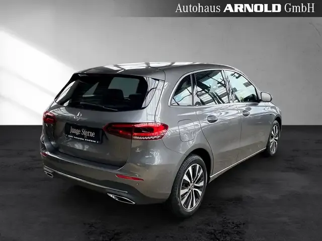 Mercedes-Benz B 250