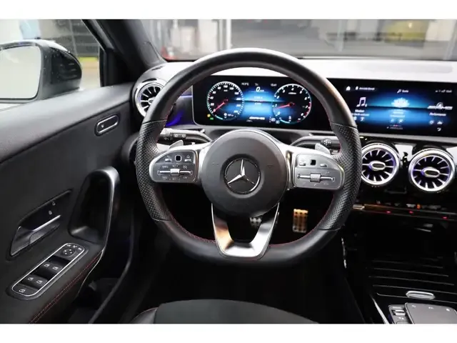 Mercedes-Benz A 35 AMG