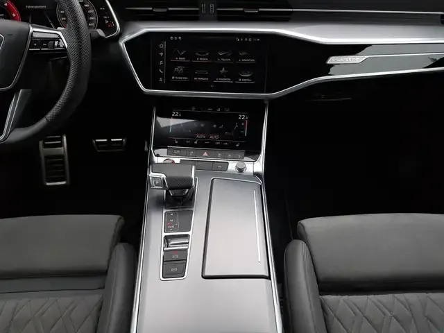 Audi S7