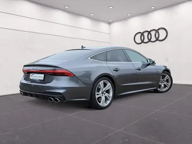 Audi S7