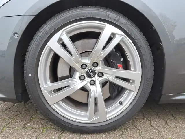 Audi S7