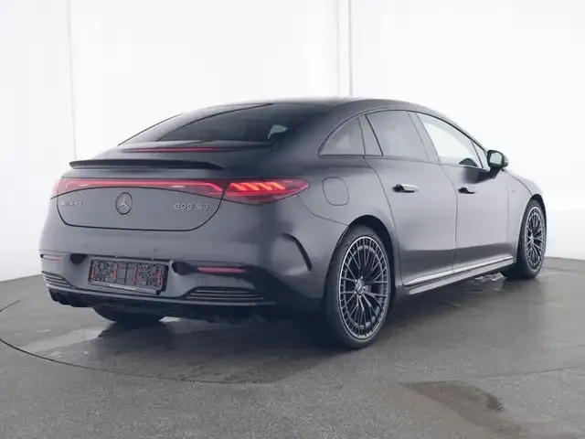 Mercedes-Benz EQE 53