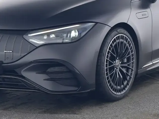 Mercedes-Benz EQE 53