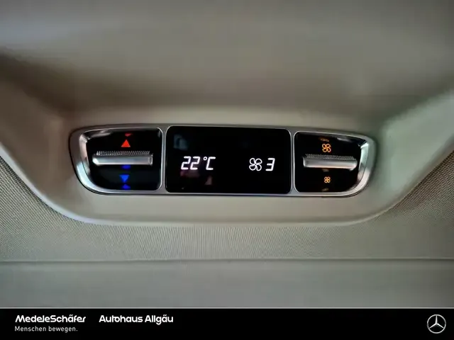 Mercedes-Benz V 220