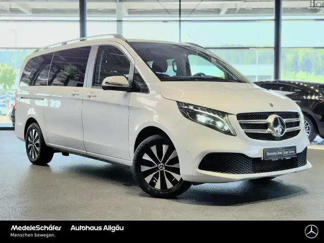 Mercedes-Benz V 220