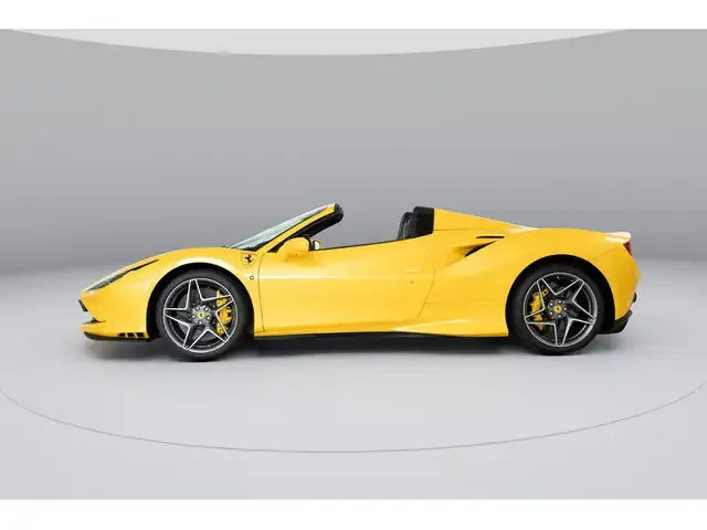 Ferrari F8 Spider