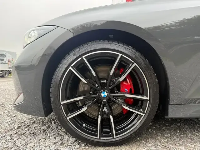 BMW 340