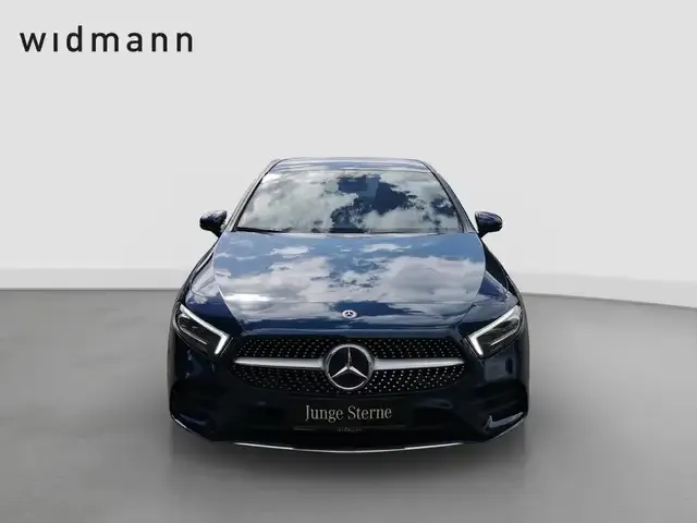 Mercedes-Benz A 220