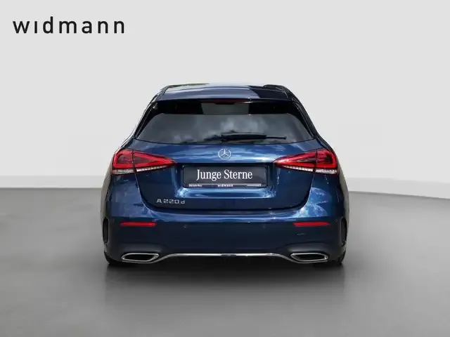Mercedes-Benz A 220
