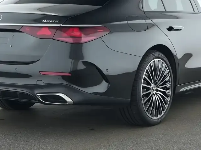 Mercedes-Benz E 400