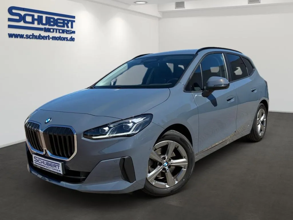 BMW 220