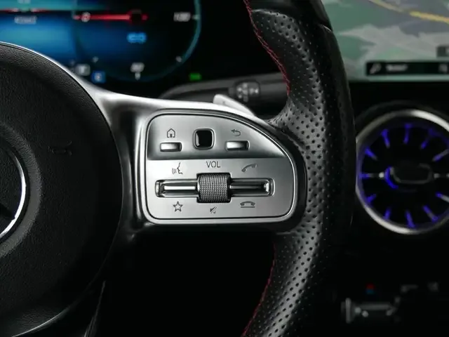 Mercedes-Benz EQB 300