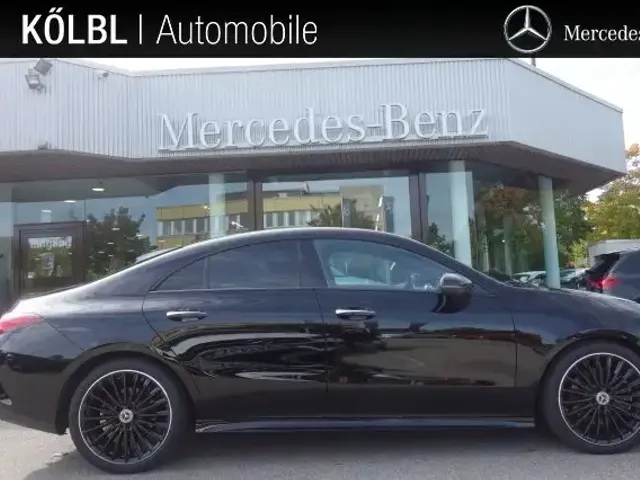 Mercedes-Benz CLA 200