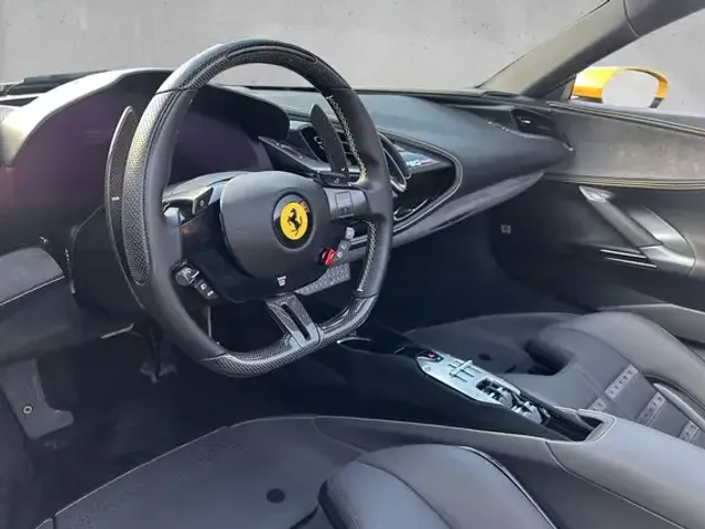 Ferrari SF90 Spider