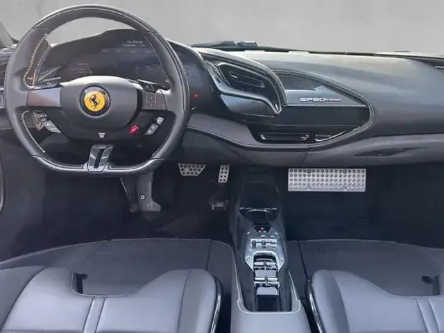 Ferrari SF90 Spider