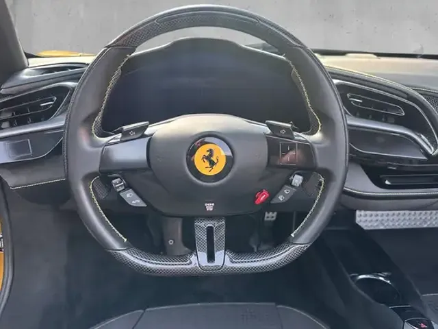 Ferrari SF90 Spider