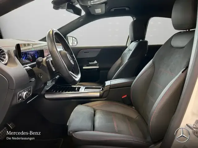 Mercedes-Benz EQA 300