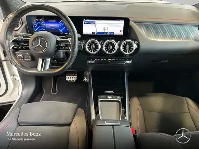 Mercedes-Benz EQA 300