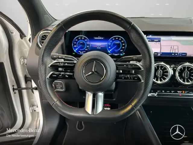 Mercedes-Benz EQA 300