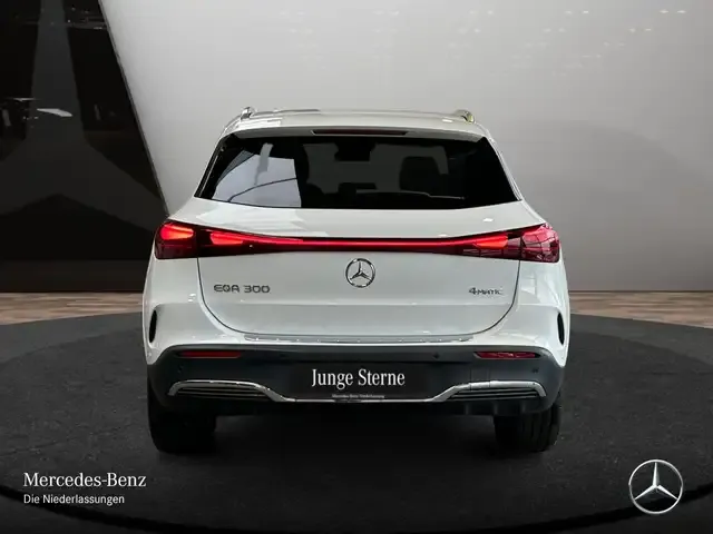 Mercedes-Benz EQA 300
