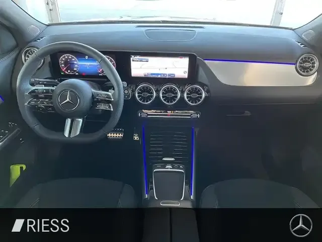 Mercedes-Benz GLA 180