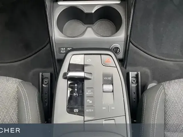 BMW 225
