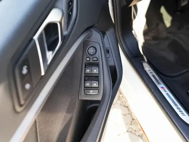 BMW 128