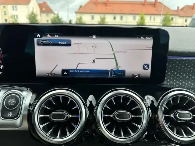 Mercedes-Benz GLB 200