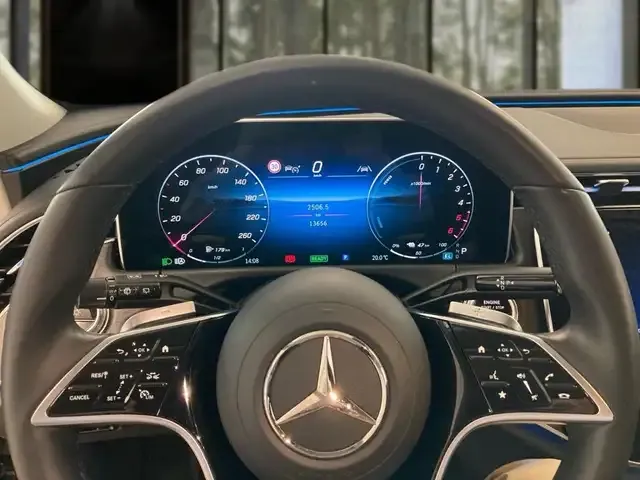 Mercedes-Benz E 300