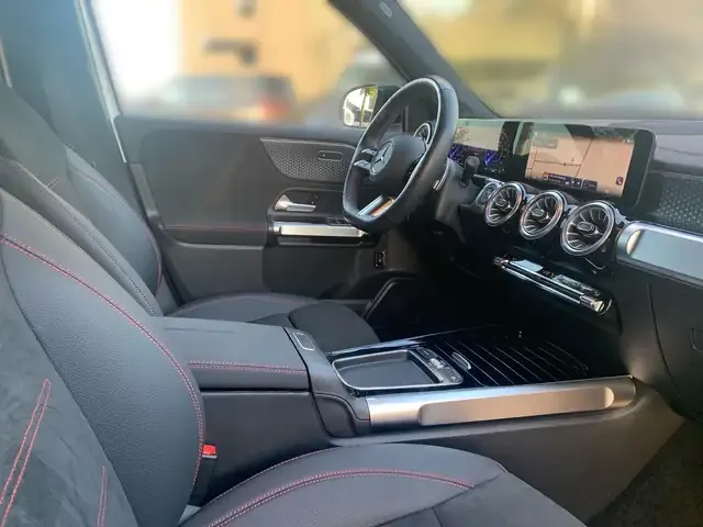 Mercedes-Benz EQB 350