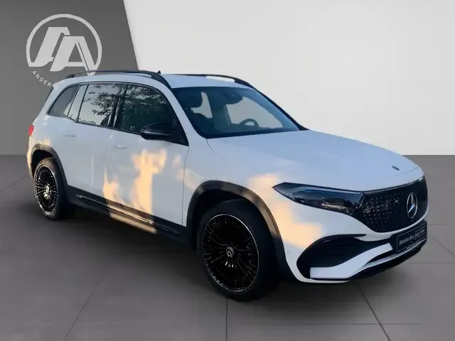 Mercedes-Benz EQB 350