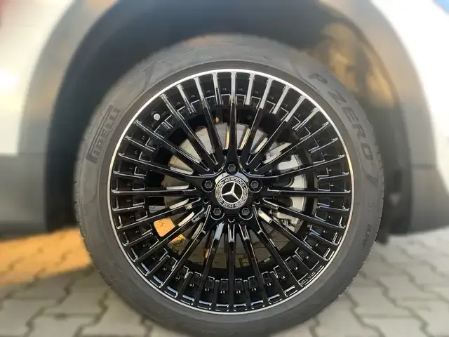 Mercedes-Benz EQB 350