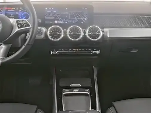 Mercedes-Benz EQB 300