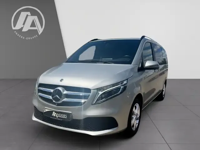 Mercedes-Benz V 250