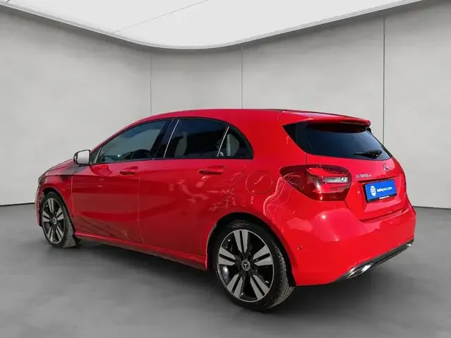 Mercedes-Benz A 180